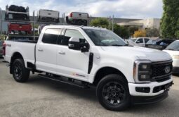 
										2023 Ford F-350 Super Duty Lariat Crew Cab Diesel full									