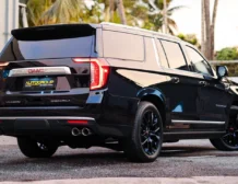 2024-gmc-yukon-denali-xl-reserve-exterior-rear-quarter-panel