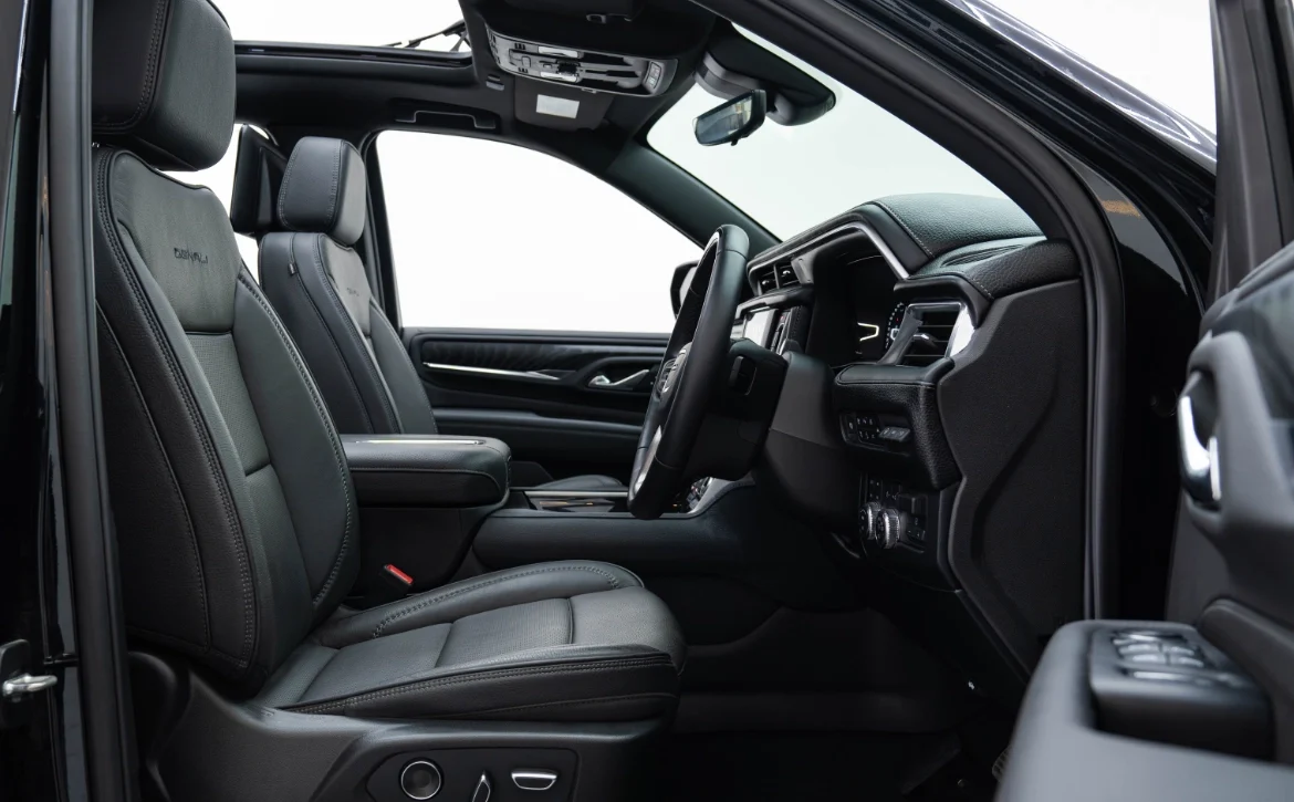 2024-gmc-yukon-denali-xl-reserve-interior-front-side-door-drivers