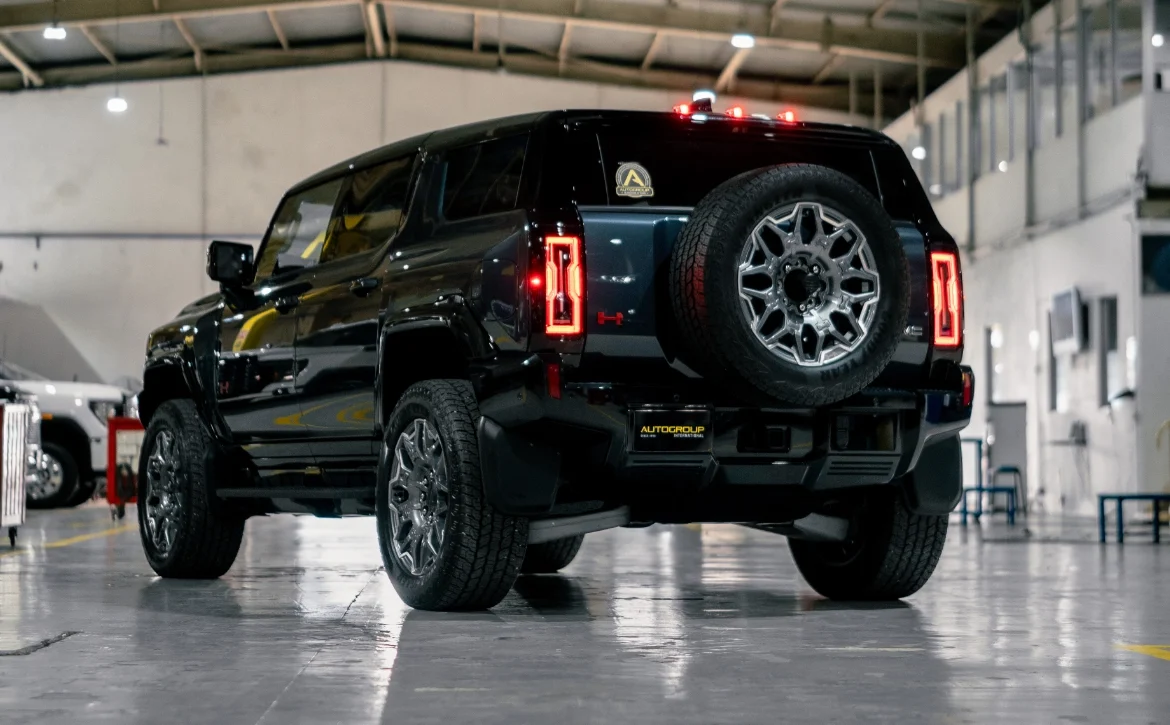 2025 GMC Hummer EV 3X Graphite Blue Metallic Rear Quarter Panel Left