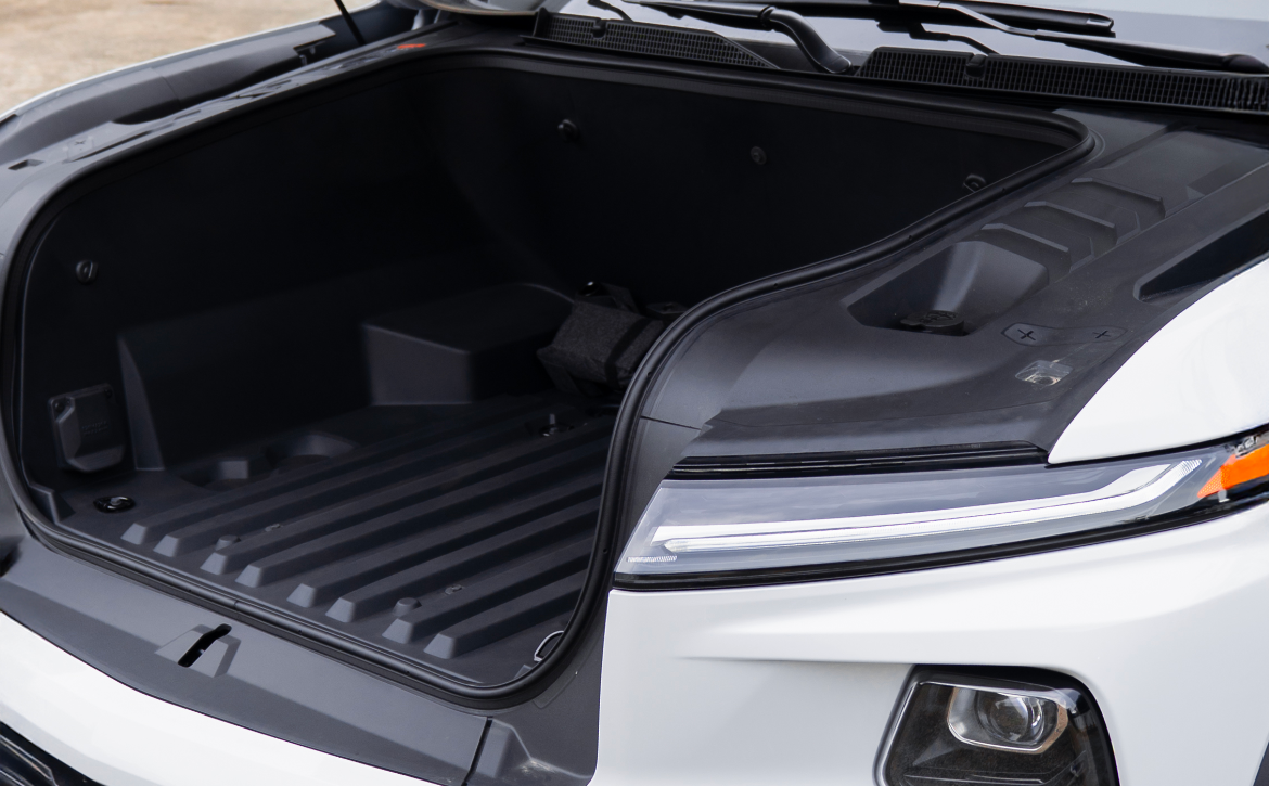 Chevrolet Silverado EV 4WT in Summit White Frunk 8065