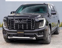 2025 GMC Yukon Denali Ultimate Front Qtr