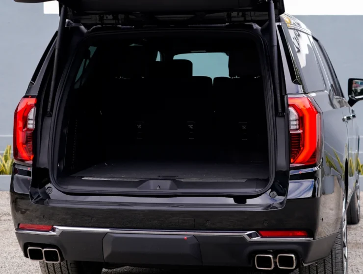 2025 GMC Yukon Denali Ultimate Front View Boot