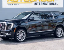2025 GMC Yukon XL Denali Reserve in Void Black front qtr panel