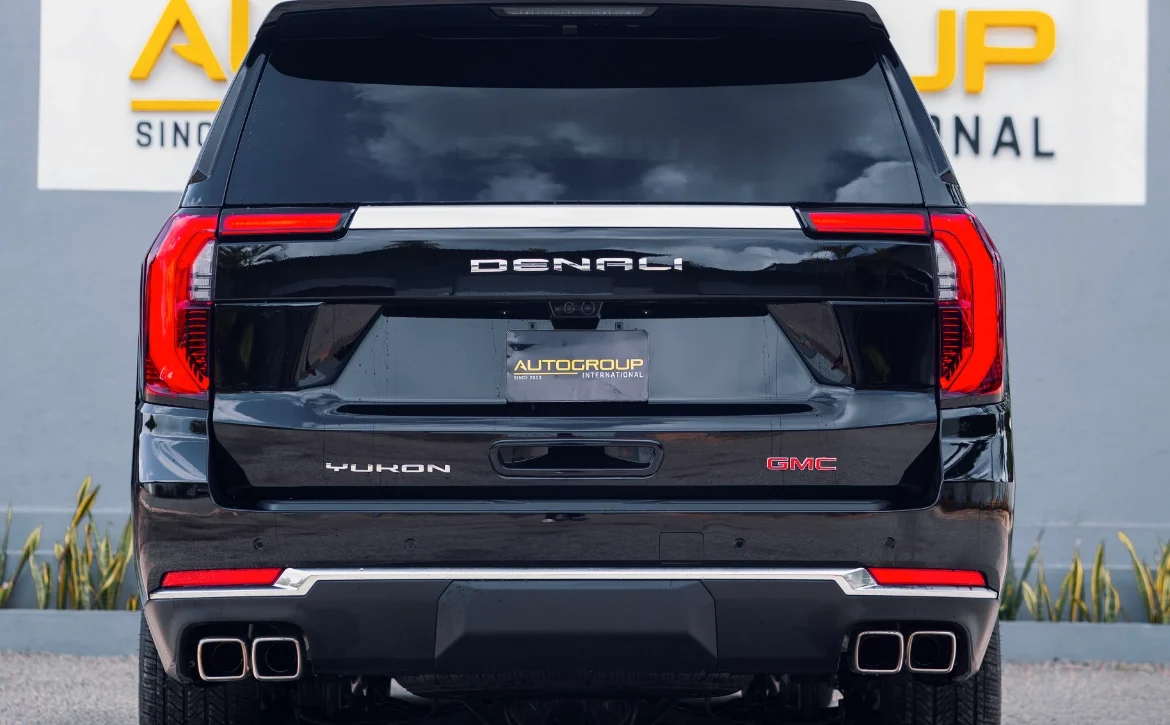 2025 GMC Yukon XL Denali Reserve in Void Black rear tailgate closed