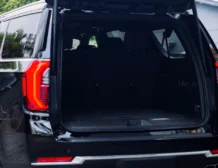 2025 GMC Yukon XL Denali Reserve in Void Black tailgate open