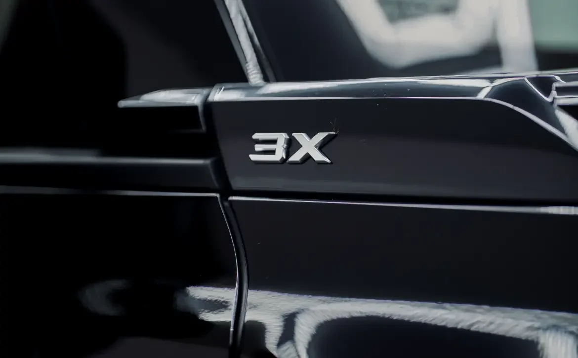 GMC Hummer EV 3X Void Black EV 3X Badge Close