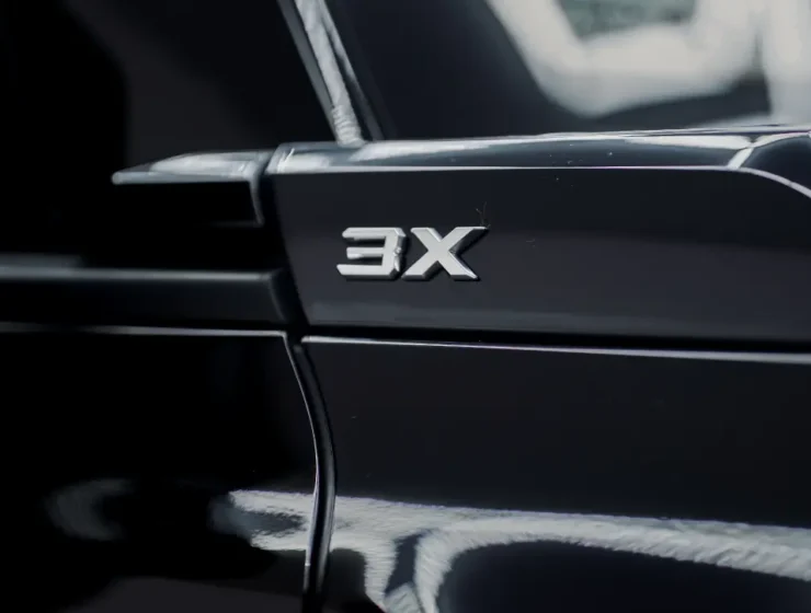 GMC Hummer EV 3X Void Black EV 3X Badge Close
