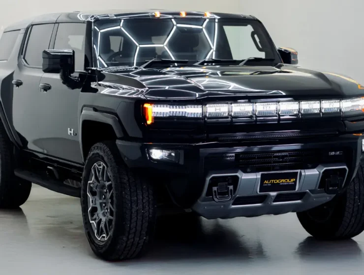 GMC Hummer EV 3X Void Black Front Qtr Panel