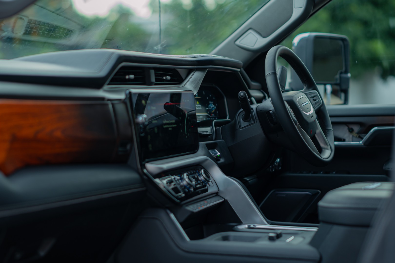 GMC-Sierra-3500-Dually-Dashboard-4-Large