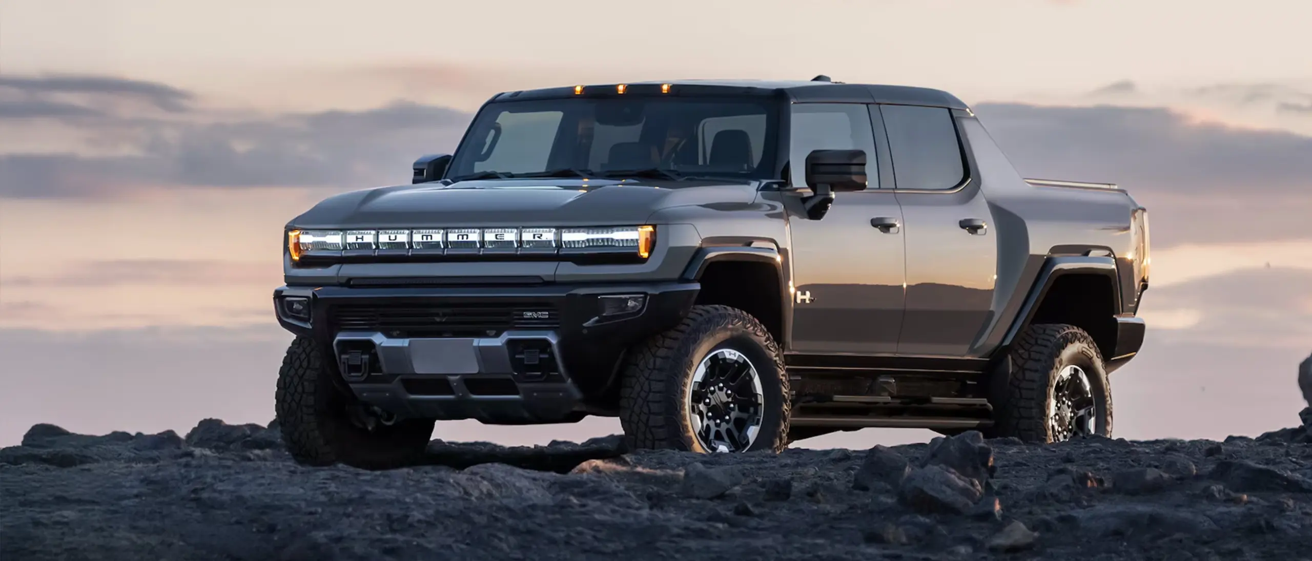 2026 Hummer EV 3X SUT Pickup in Limited Edition Carbon Fibre Silver